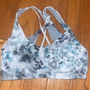 Lululemon size 4 bra